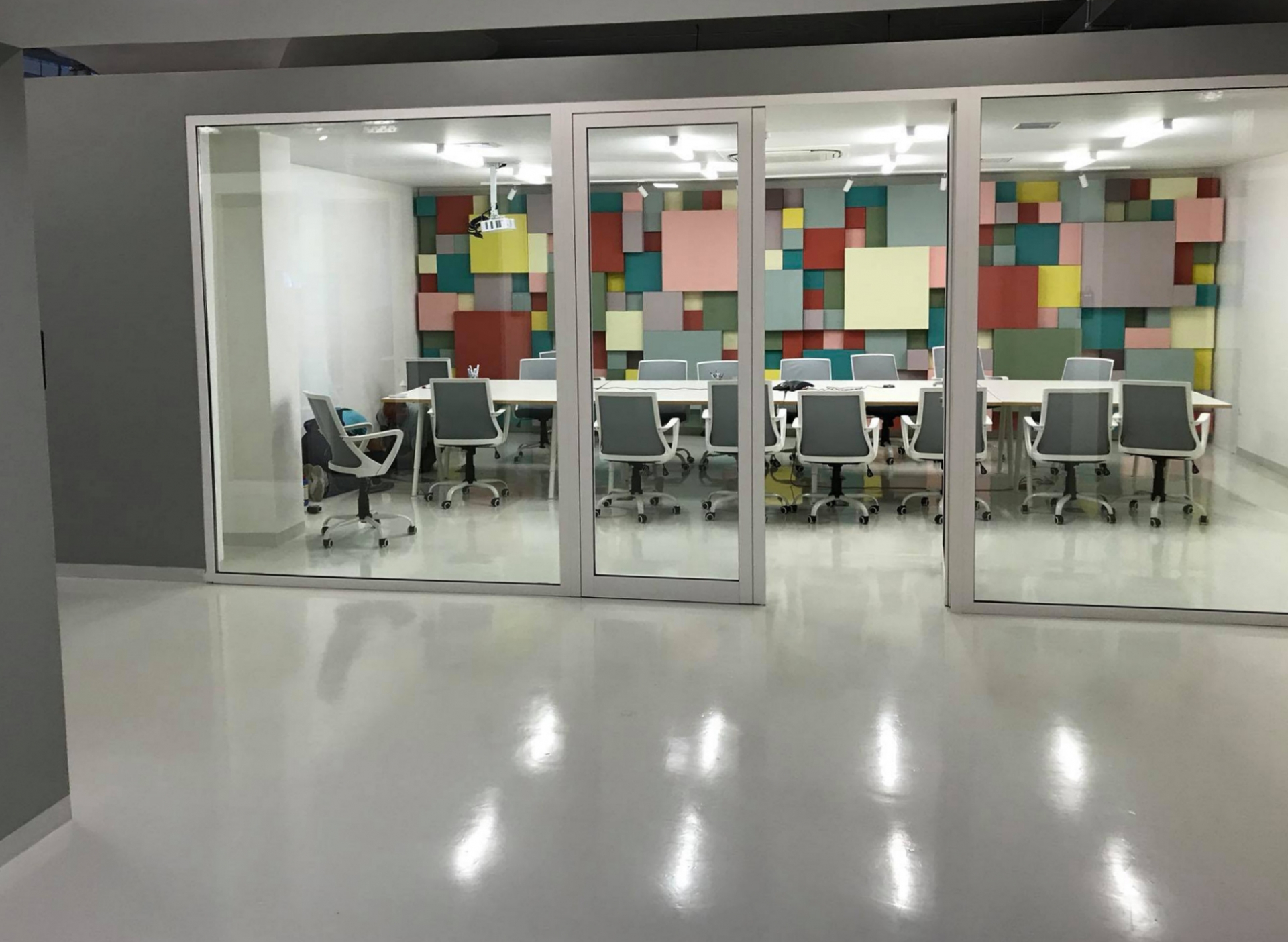 &Epsilon;&rho;&gamma;&alpha;&sigma;&iota;&alpha;&kappa;&omicron;ί &Chi;ώ&rho;&omicron;&iota;